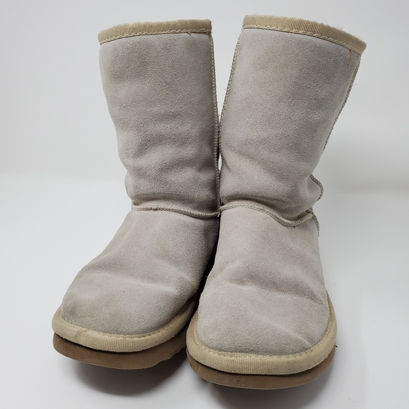 UGG "Classic short " Winter Boots w/Sheepskin